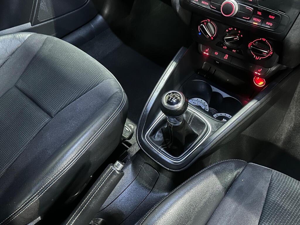 Audi A1 1.6 TDI S line Sportback Euro 5 (s/s) 5dr full