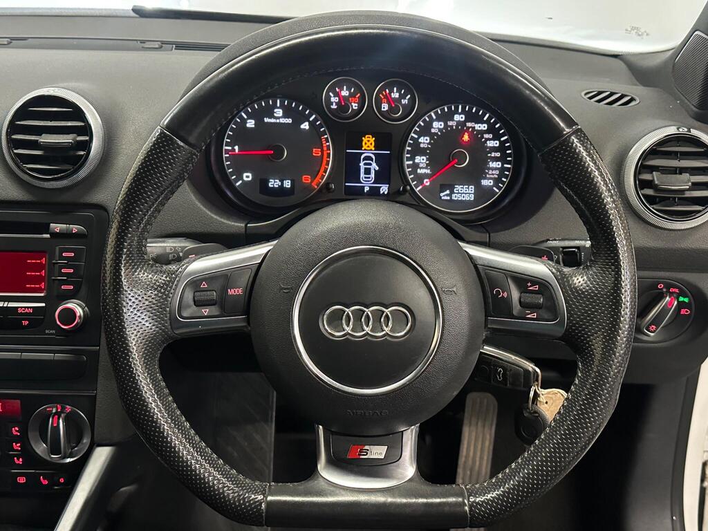 Audi A3 2.0 TDI Black Edition Sportback S Tronic Euro 5 (s/s) 5dr full