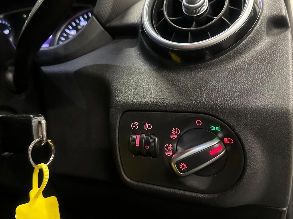 Audi A1 1.6 TDI S line Sportback Euro 5 (s/s) 5dr full