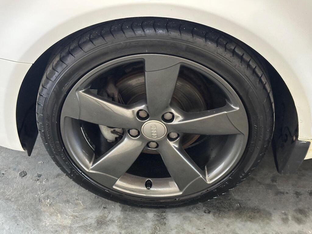 Audi A3 2.0 TDI Black Edition Sportback S Tronic Euro 5 (s/s) 5dr full