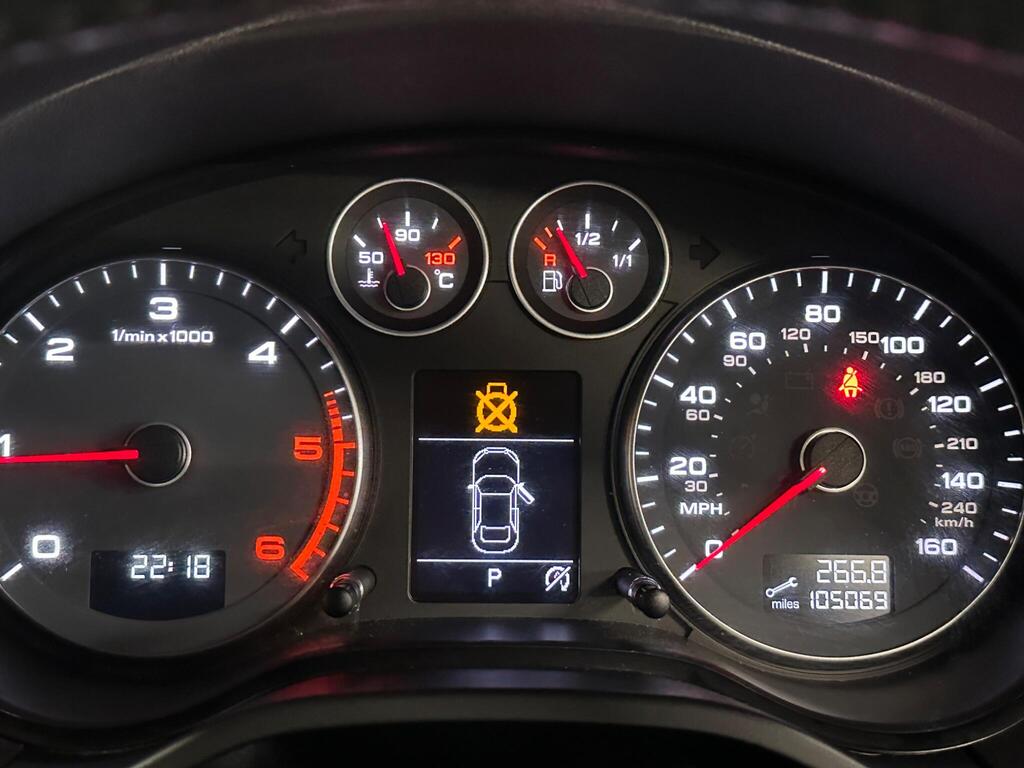 Audi A3 2.0 TDI Black Edition Sportback S Tronic Euro 5 (s/s) 5dr full