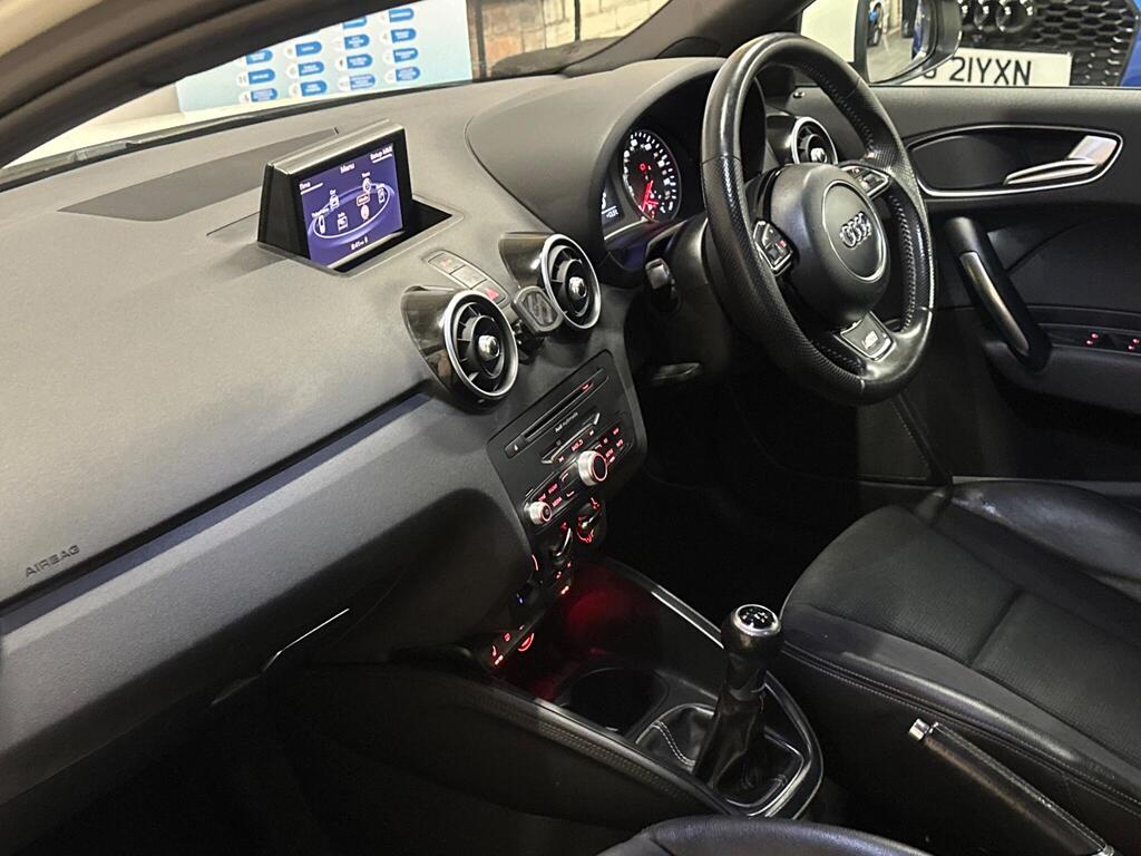 Audi A1 1.6 TDI S line Sportback Euro 5 (s/s) 5dr full