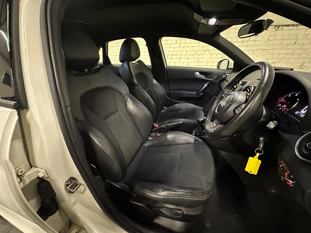 Audi A1 1.6 TDI S line Sportback Euro 5 (s/s) 5dr full