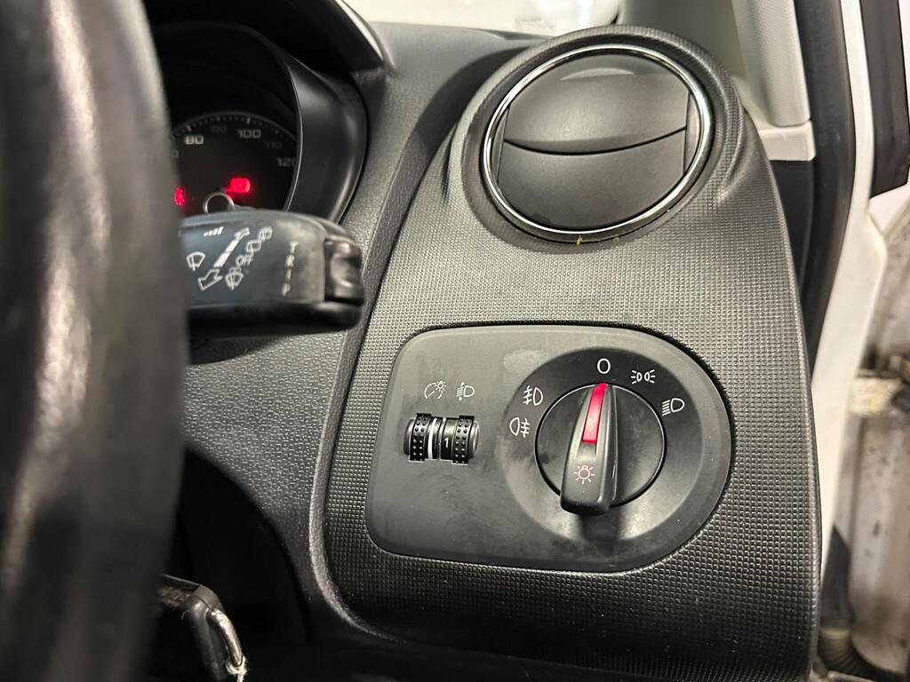 SEAT Ibiza 1.4 Toca Sport Coupe Euro 5 3dr full