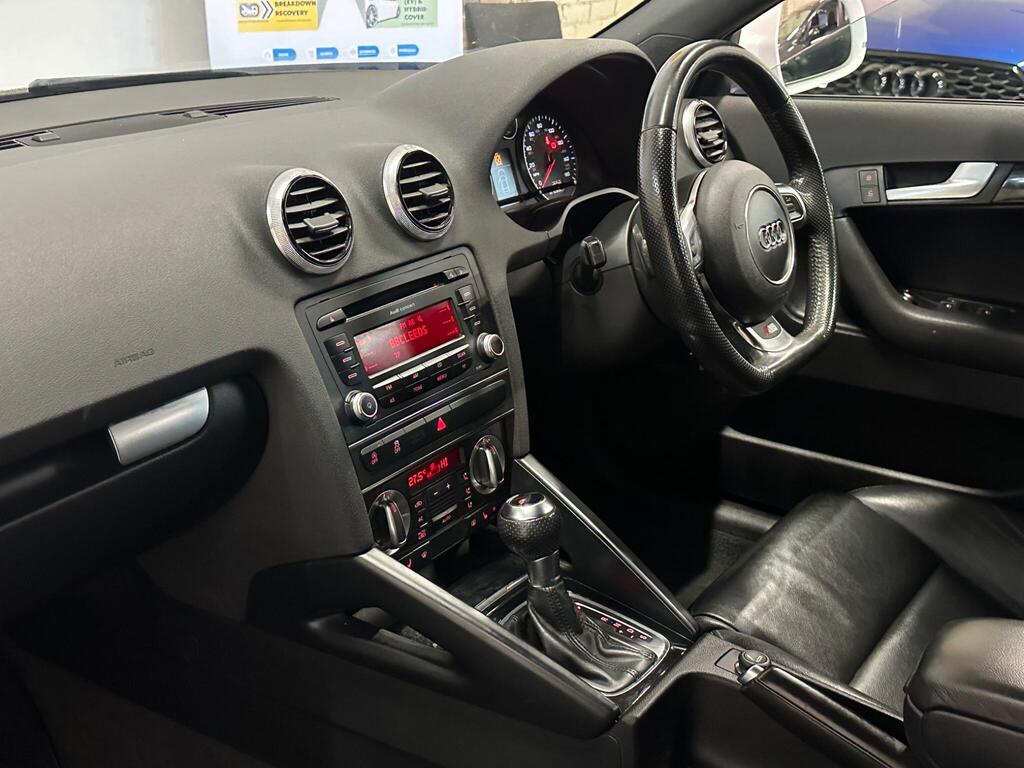 Audi A3 2.0 TDI Black Edition Sportback S Tronic Euro 5 (s/s) 5dr full